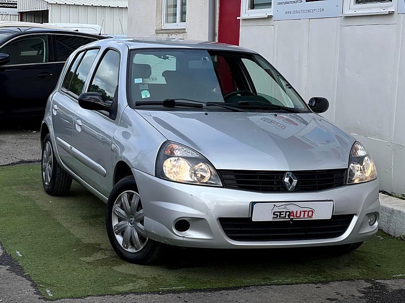 RENAULT CLIO II 2013