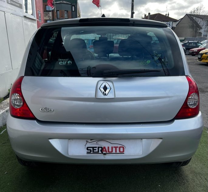 RENAULT CLIO II 2013