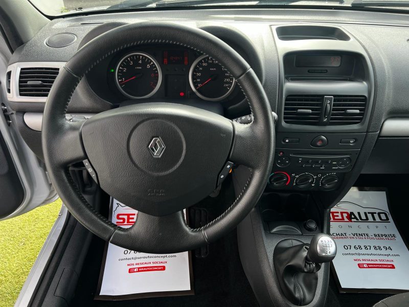 RENAULT CLIO II 2013