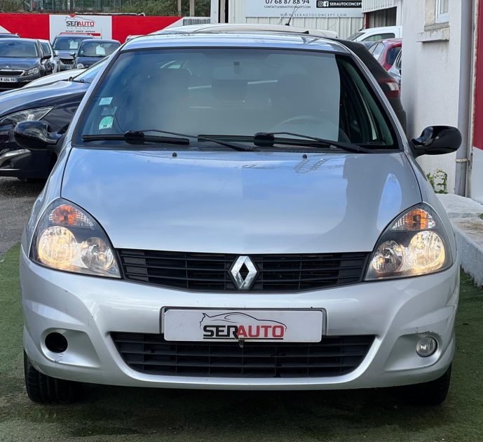 RENAULT CLIO II 2013