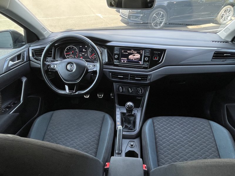 VOLKSWAGEN POLO 1.0 80 IQ.DRIVE