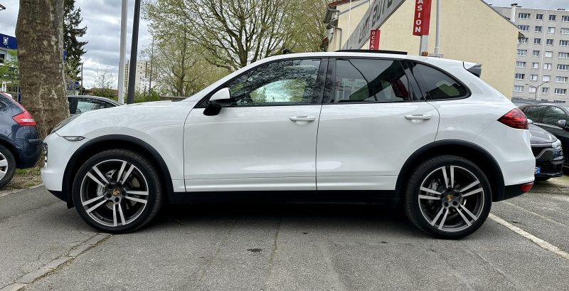 PORSCHE CAYENNE 2012