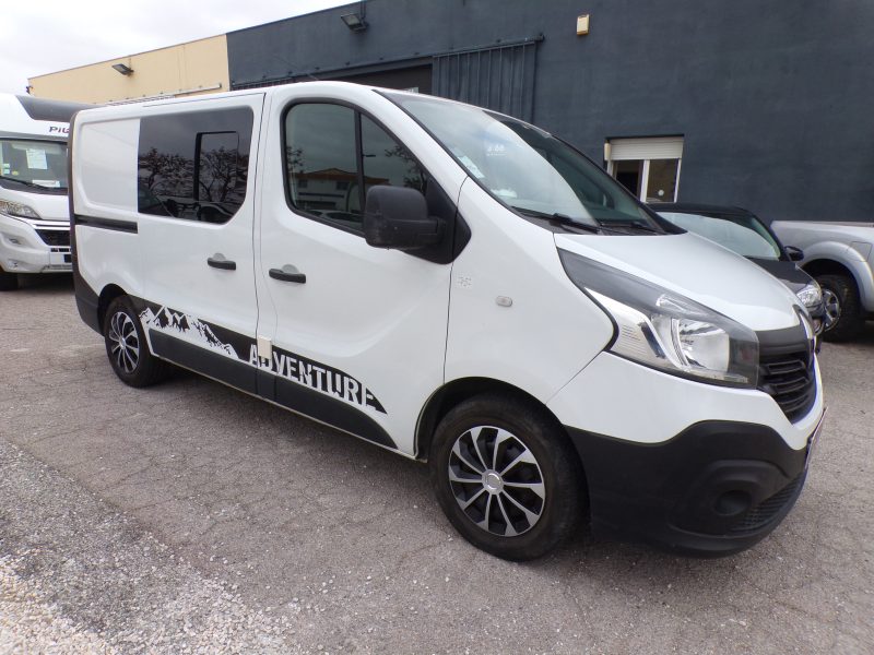 RENAULT TRAFIC III Camionnette 2015