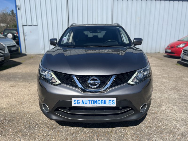 NISSAN QASHQAI 2015