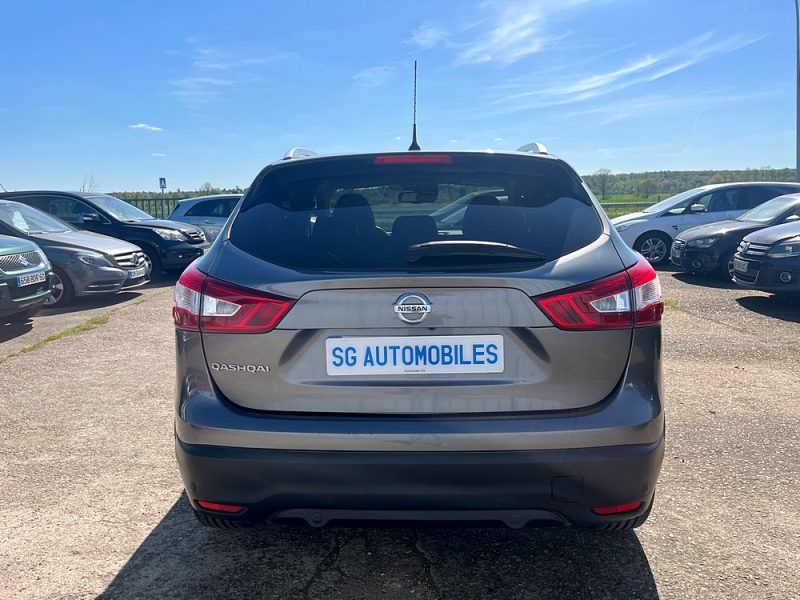 NISSAN QASHQAI 2015