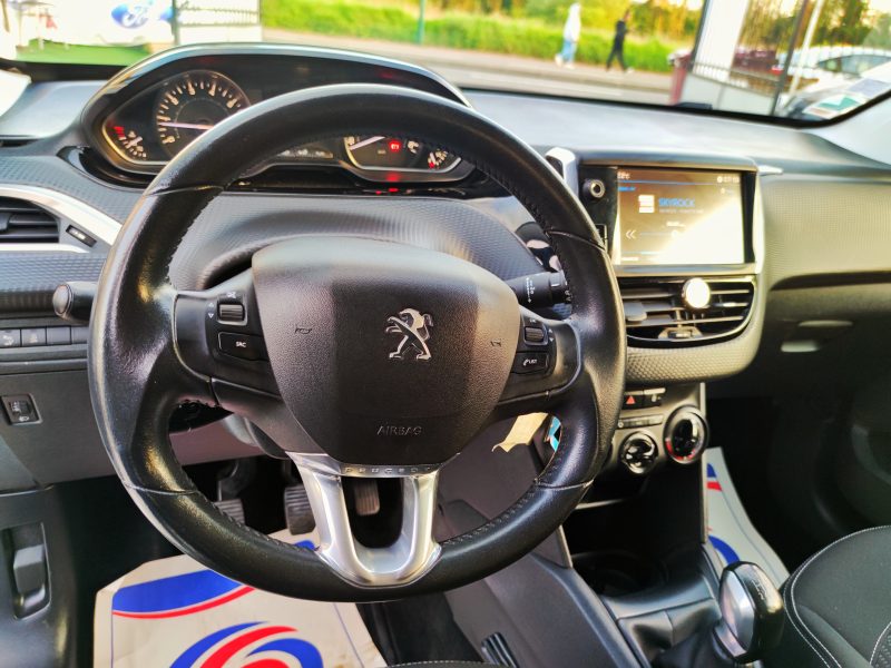 PEUGEOT 208 I 2017