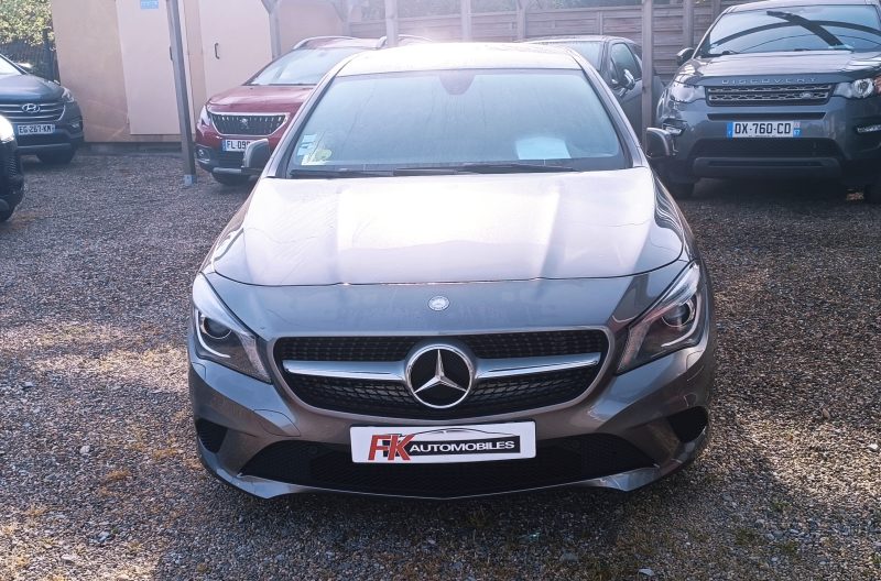 MERCEDES CLASSE CLA Shooting Brake 220 d Fascination 7G-DCT