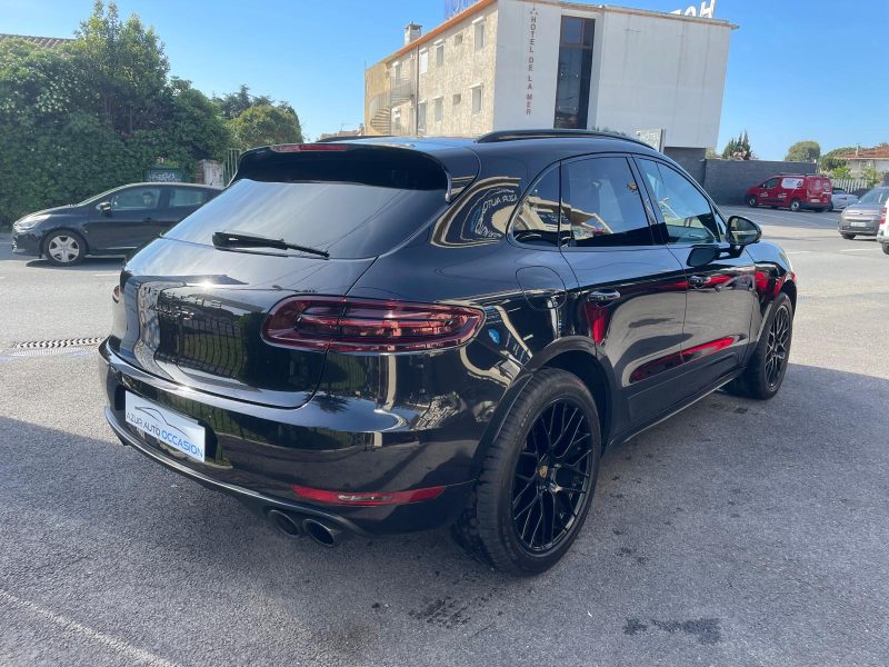 PORSCHE MACAN GTS