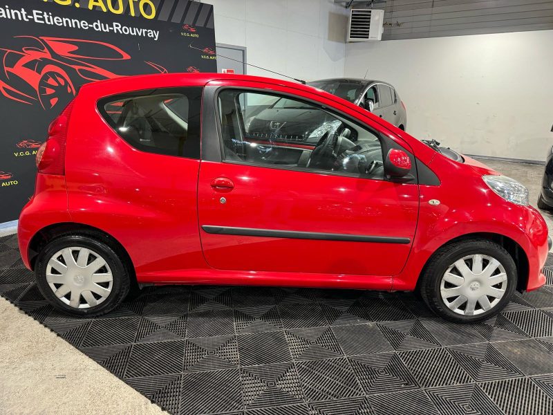 PEUGEOT 107 2008