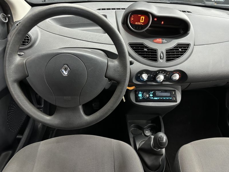 RENAULT TWINGO II 2011