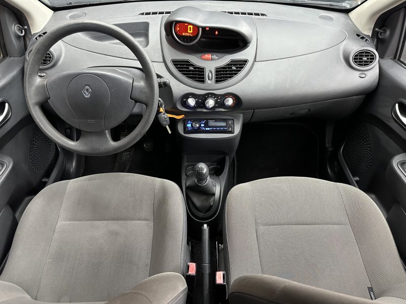 RENAULT TWINGO II 2011