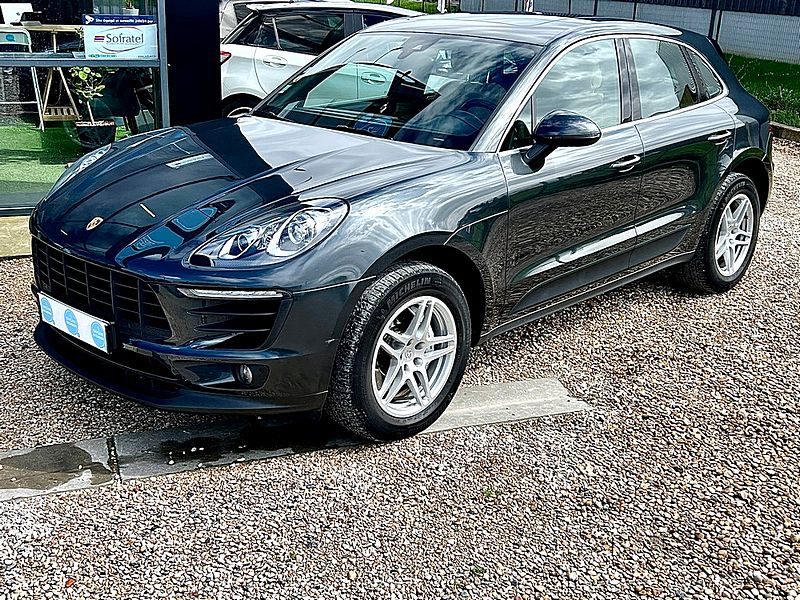 PORSCHE MACAN 2016