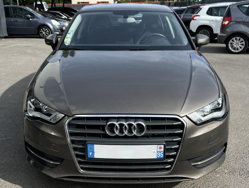 AUDI A3 SPORTBACK III 1.6 TDI 110 Cv BOITE AUTOMATIQUE S-TRONIC 7 / 5 PORTES - GARANTIE 1 AN