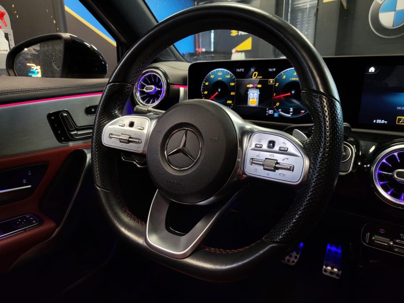 MERCEDES CLASSE A 180 136cv AMG LINE TOIT OUVRANTS / SIEGES A MEMOIRES / KEYLESS GO / PACK LUMIERE D