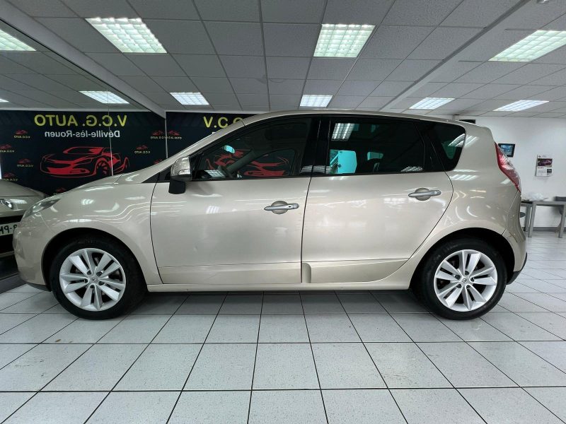 RENAULT SCENIC III 1.9 dCi 130cv JADE