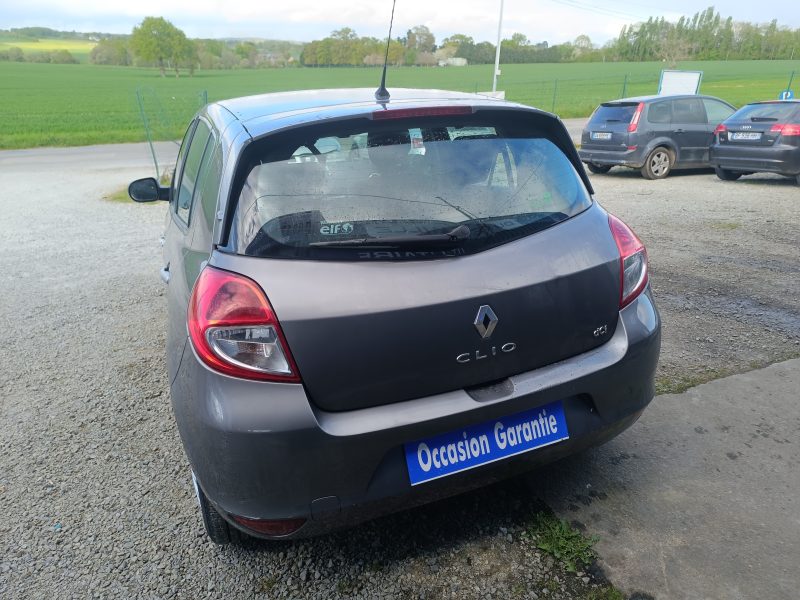 RENAULT CLIO III 