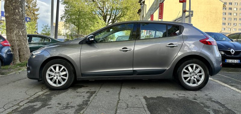 RENAULT MEGANE 2011