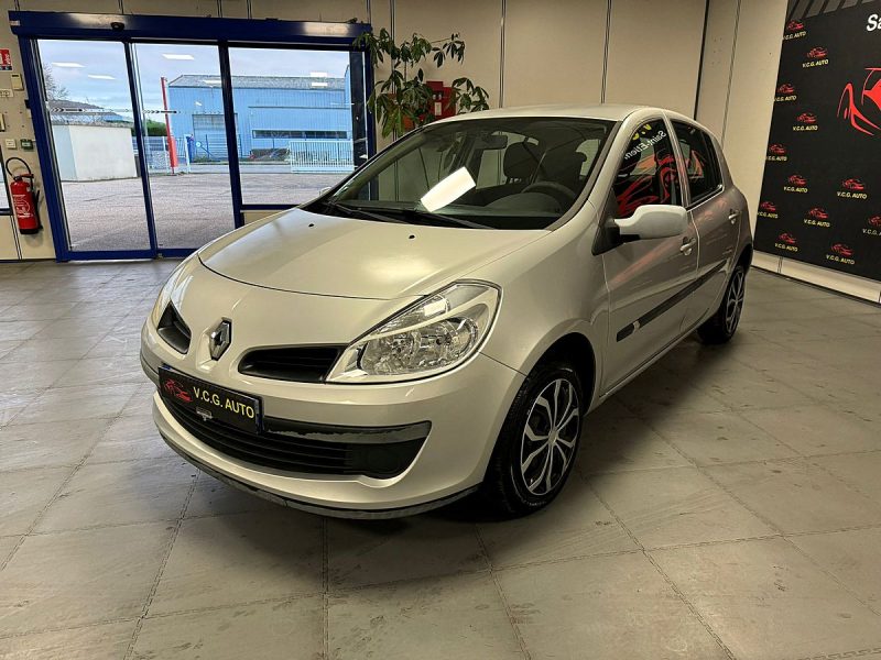 RENAULT CLIO III 1.2 16V 75 Expression