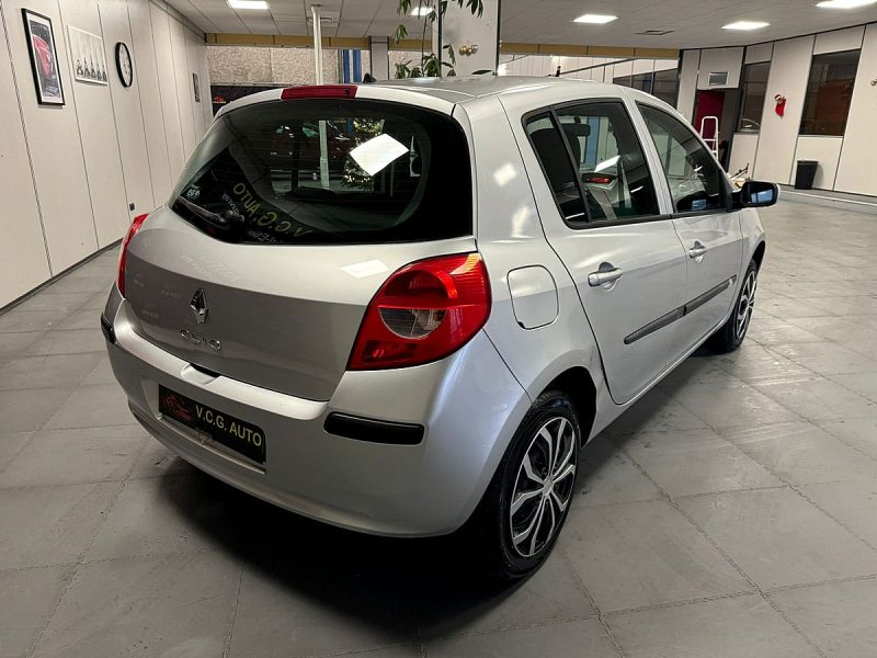 RENAULT CLIO III 1.2 16V 75 Expression