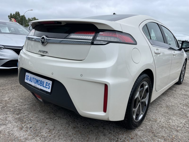 OPEL AMPERA 2012