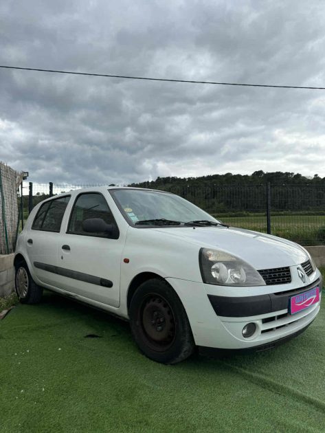 RENAULT CLIO II 2001