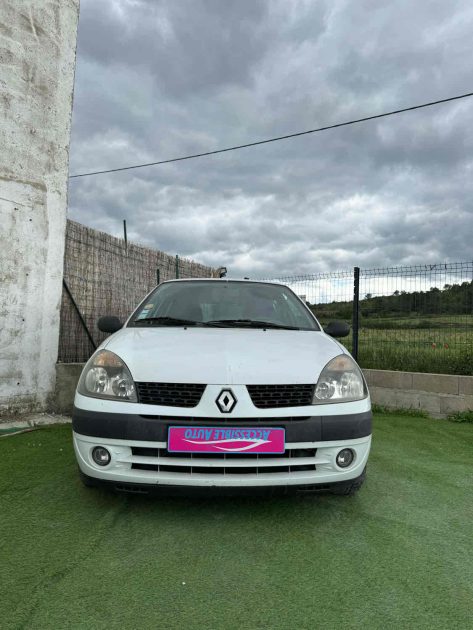 RENAULT CLIO II 2001