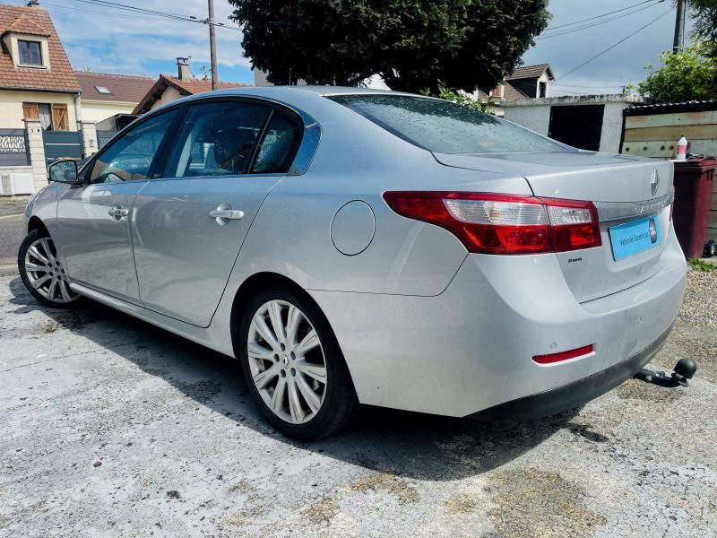 RENAULT LATITUDE 2011