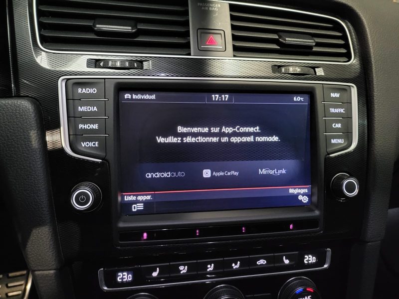 VOLKSWAGEN GOLF VII GTI 2.0 TSI 230cv Performance DSG6 / TOIT OUVRANT/APPLE CARPLAY/SIEGES CHAUFFANT