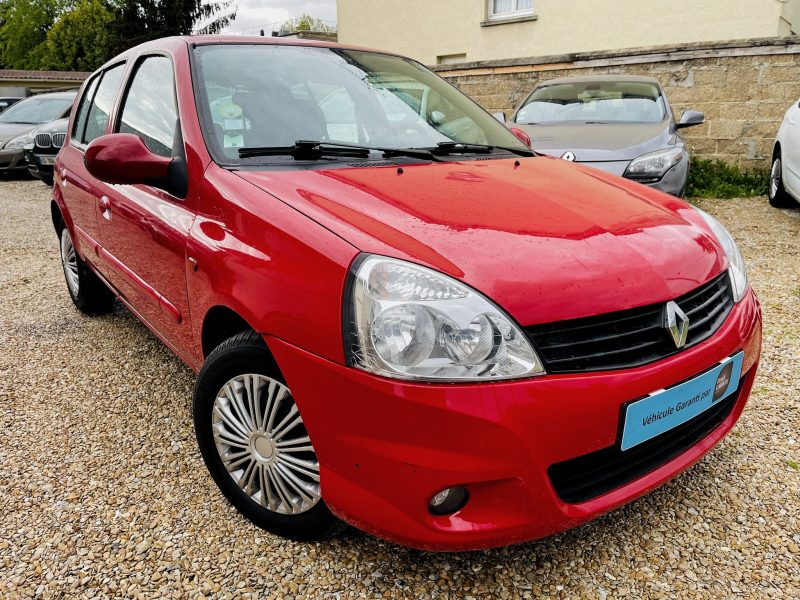 RENAULT CLIO II 2010