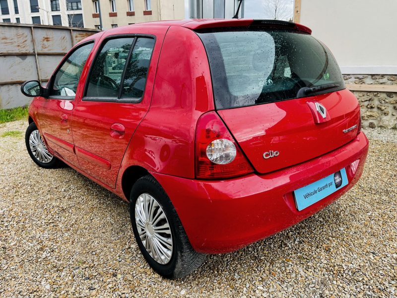 RENAULT CLIO II 2010