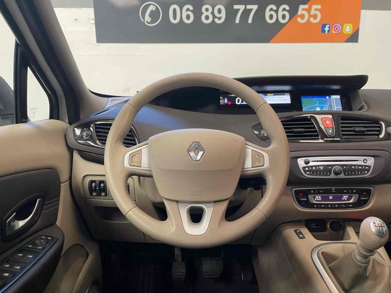 RENAULT SCENIC  2011