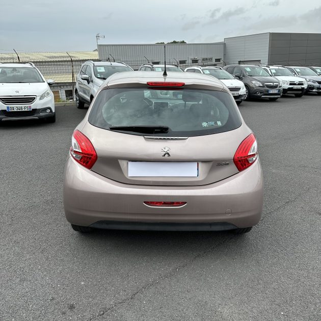 PEUGEOT 208 1.4 HDi ACTIVE 70ch Crit’Air2  2013