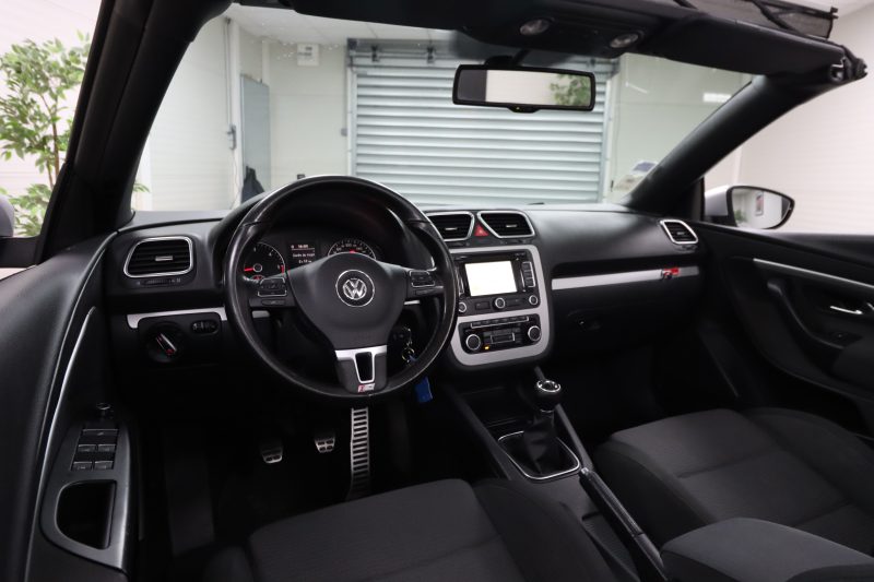 VOLKSWAGEN EOS 2011