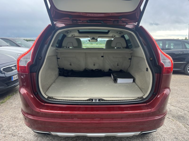 VOLVO XC60 T5 245 ch