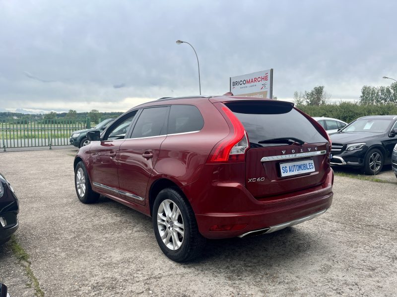 VOLVO XC60 T5 245 ch