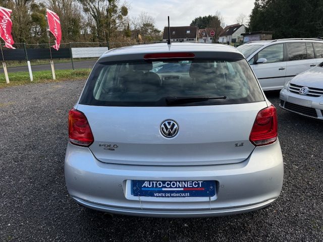 VOLKSWAGEN POLO V 1.4 FSI Comfortline 2010 -  46537 KM