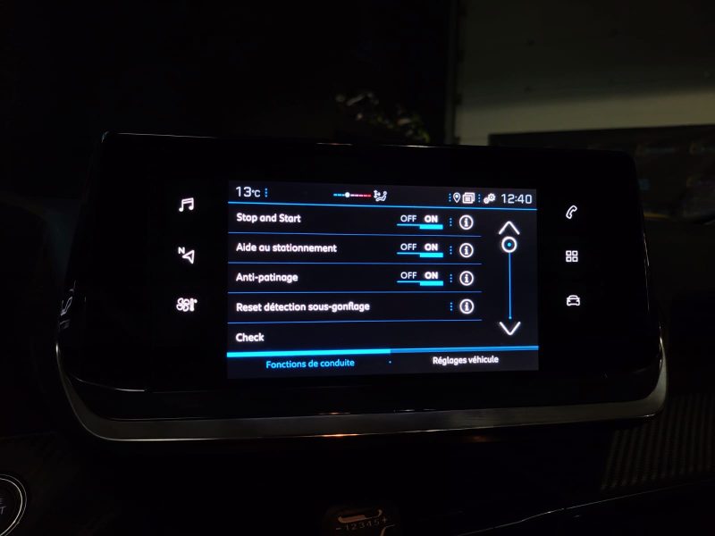 PEUGEOT 2008 II 1.2 PureTech 100cv Active BVM6 1ère Main / APPLE CARPLAY/ANDROID AUTO/CAMERA DE RECU