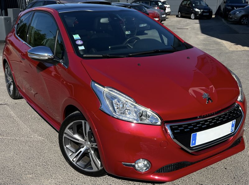 PEUGEOT 208 GTI 1.6 TURBO 200 Cv 55 100 Km TOIT PANORAMIQUE GPS BLUETOOTH CRIT AIR 1 - GARANTIE 1 AN