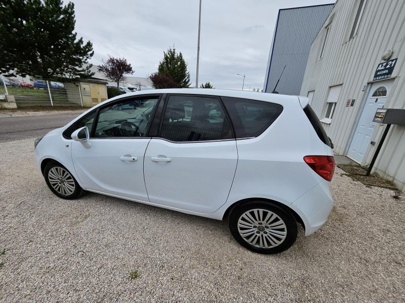 OPEL MERIVA B Monospace 2014