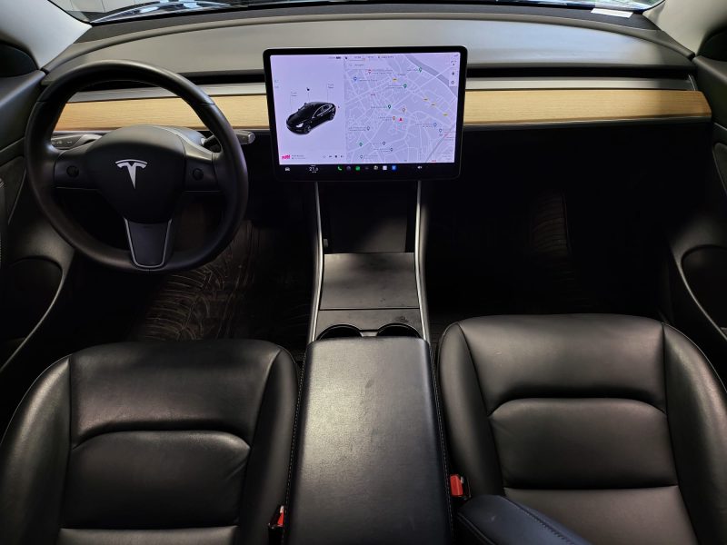 TESLA MODEL 3 STANDARS RANGE PLUS 