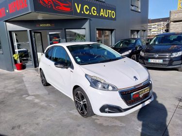 PEUGEOT 208 1.2 Puretech 110 GT Line