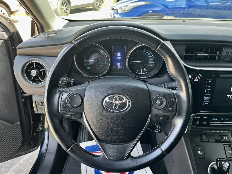 TOYOTA AURIS HSD TECHNOLINE 2017