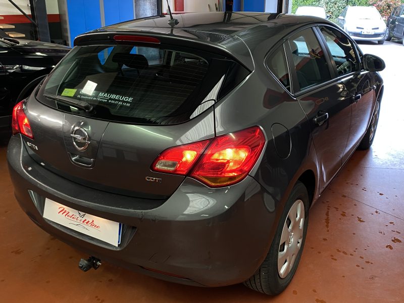 OPEL ASTRA J 2013