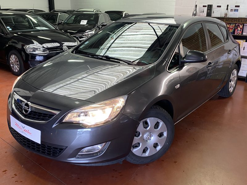 OPEL ASTRA J 2013