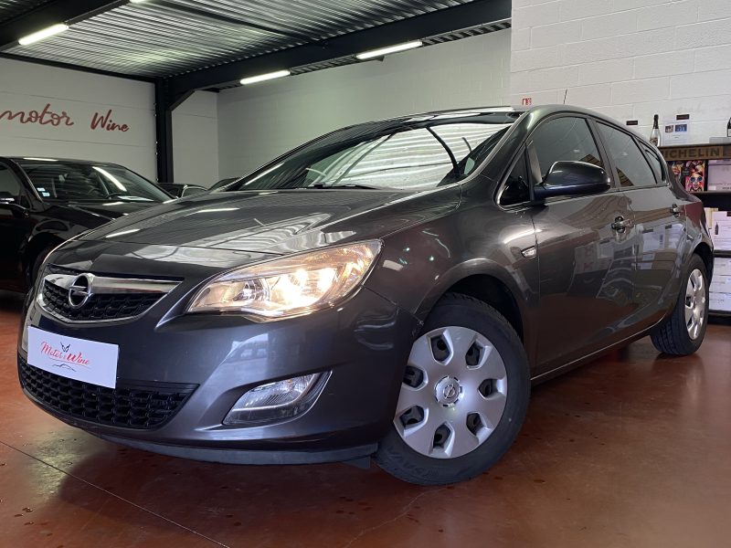 OPEL ASTRA J 2013