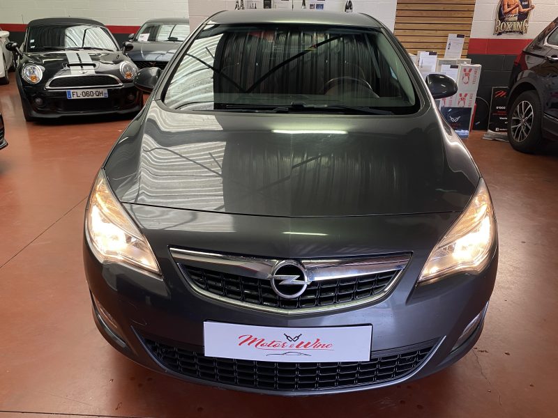 OPEL ASTRA J 2013