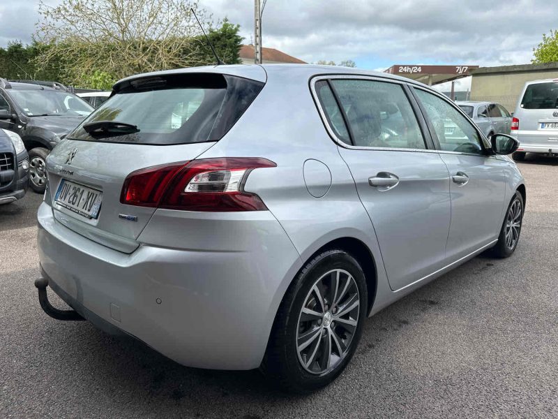 PEUGEOT 308  2015