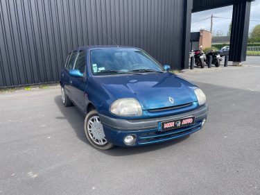 RENAULT CLIO 2 2000