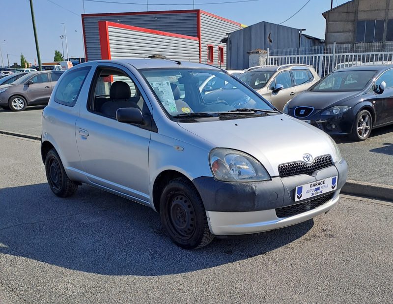 TOYOTA YARIS 2003