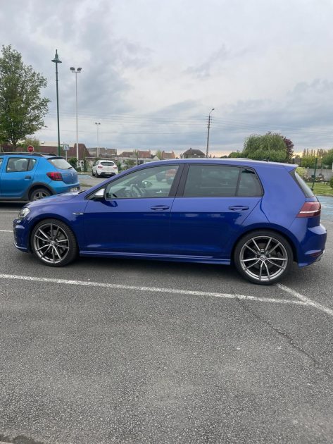 VOLKSWAGEN GOLF VII 2015